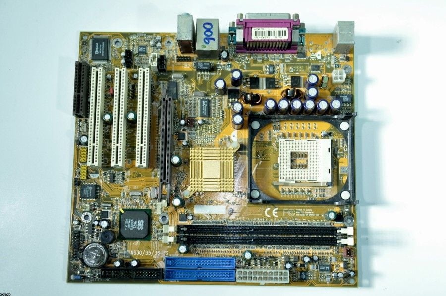 DFI 478 PIN NS30-FS DDR1 ANAKART