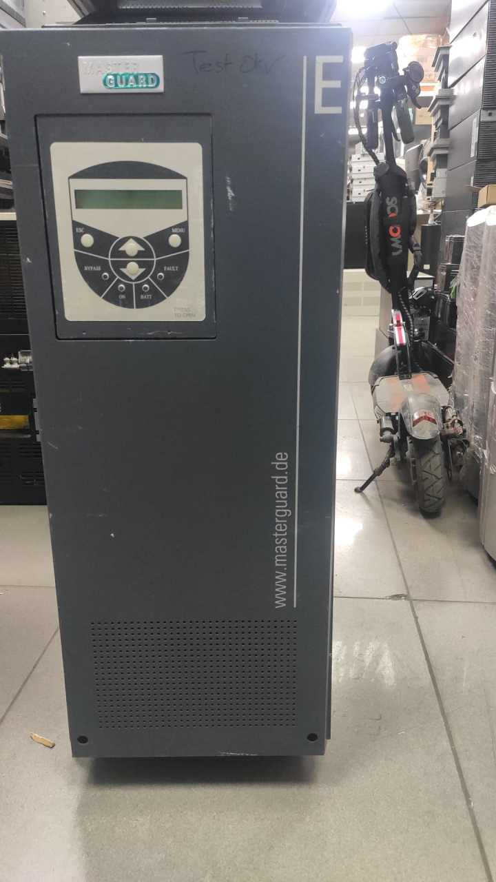 Ups&Downs様 Siemens Masterguard E60 6 KVA Ups