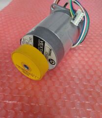 SATO RB0680100 / C5556-9212 4.2V-2.1A 2 PHASE 1.8DEG STEP MOTOR