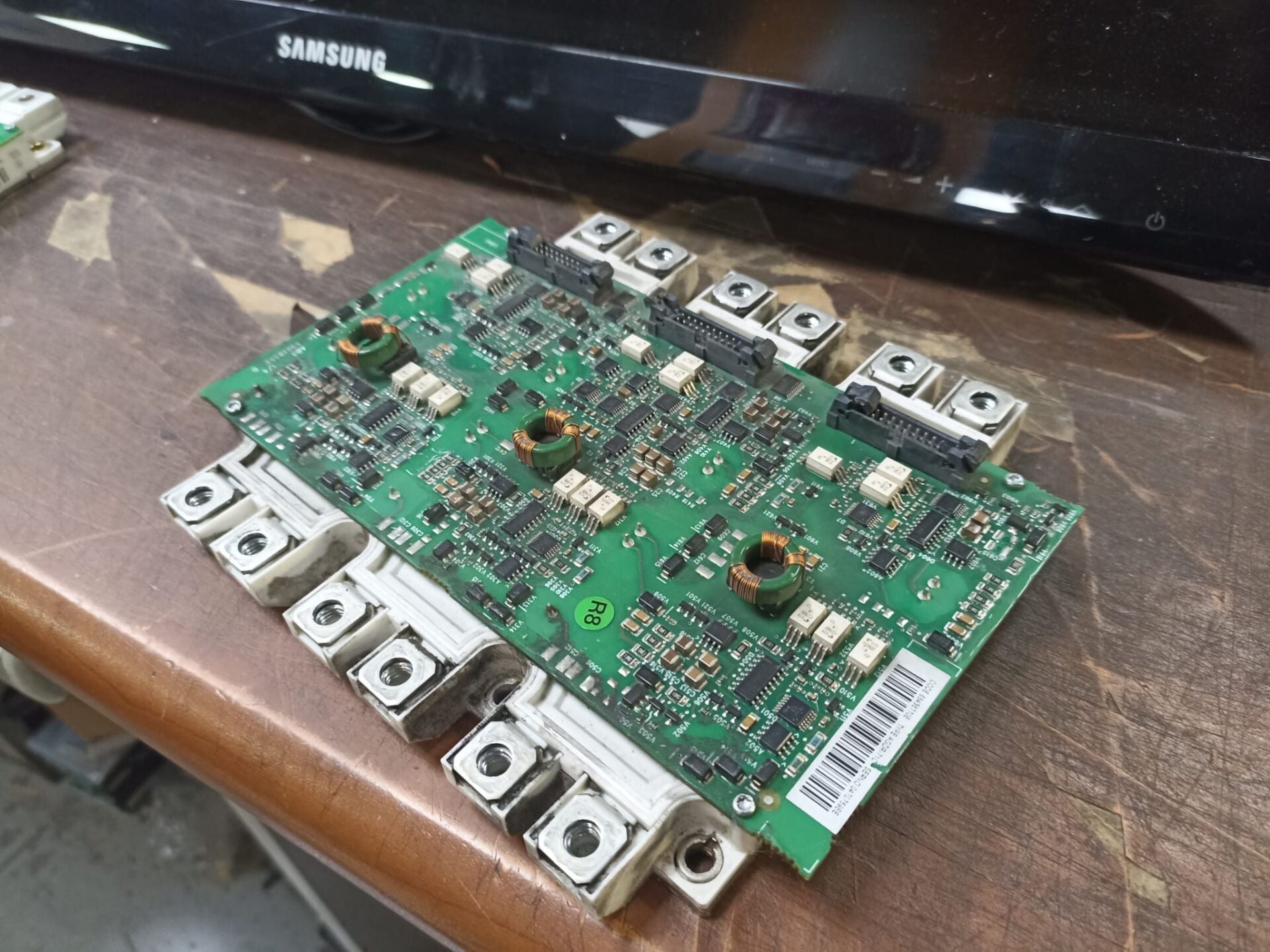 FS300R12KE3/AGDR-71C Drive Board + IGBT Board