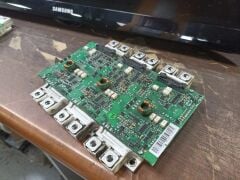 FS300R12KE3/AGDR-71C Drive Board + IGBT Board