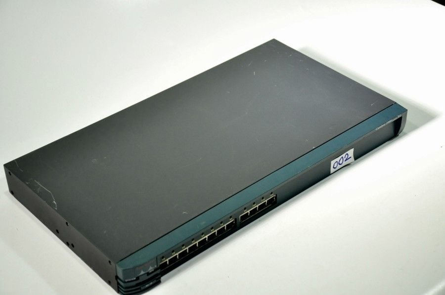 CISCO CATALYST 2900 SERIES WS-C2912-XL-EN 12 PORT SWITCH