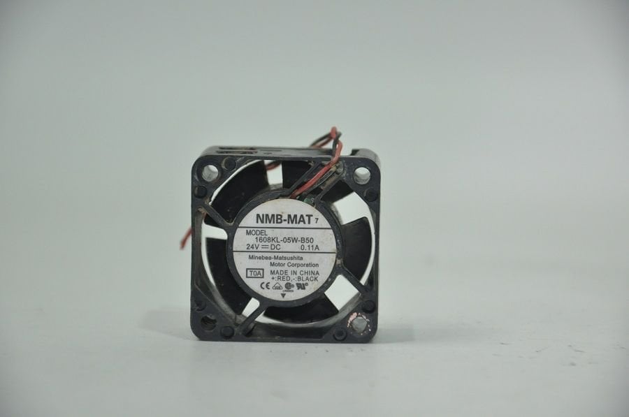 NMB 1608KL-05W-B50 40X20 24 VDC 0.11A FAN
